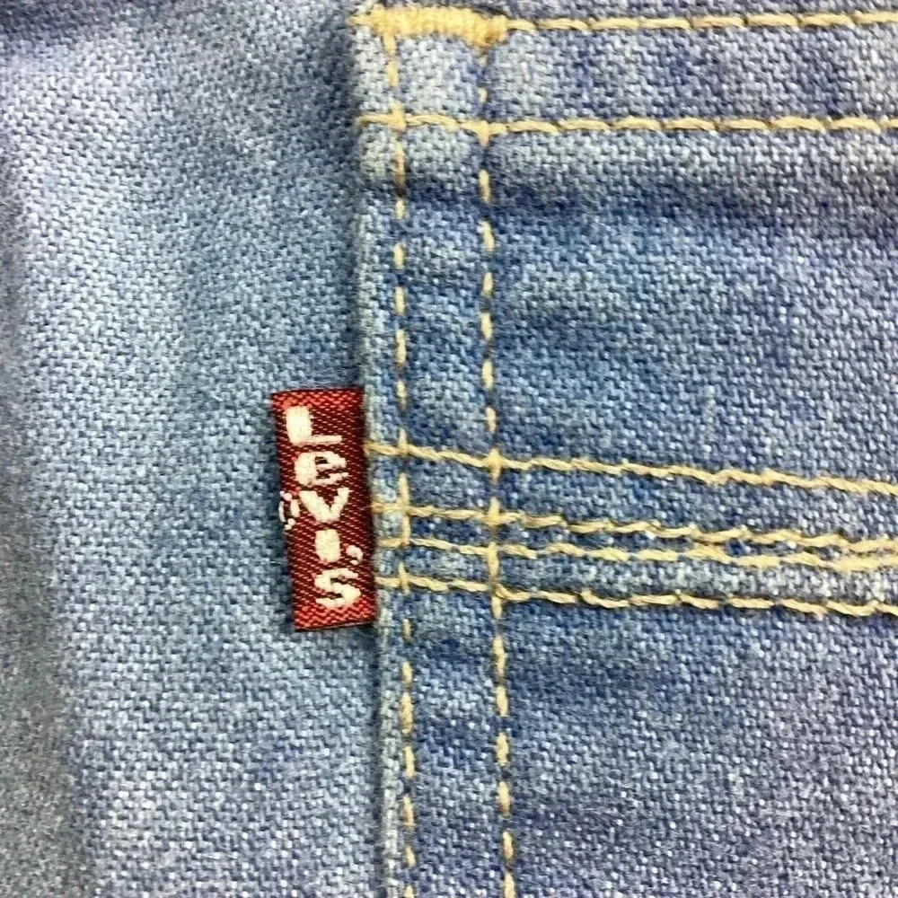 Vintage Levi’s 70s action jean light wash denim